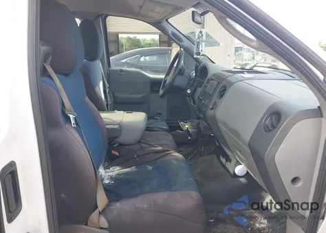 2005 Ford F-150 Stx/Xl/Xlt z USA, uszkodzony, nr VIN 1FTRF12235NB08603